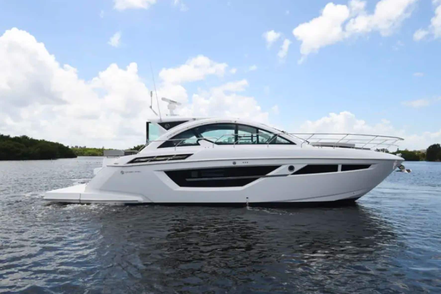 In-Stock New Cruisers Yachts - Galati Yachts