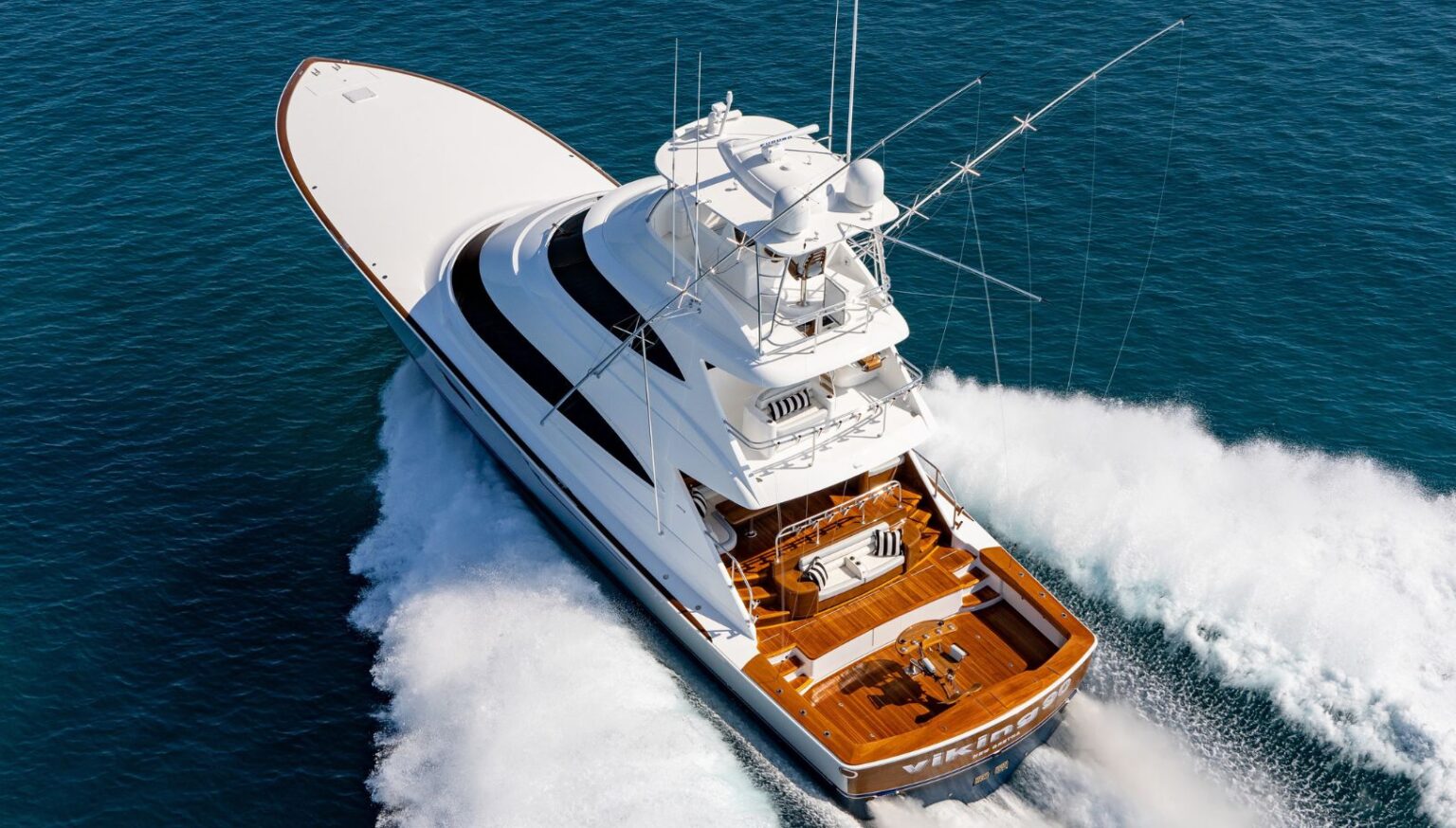 three story yacht cost