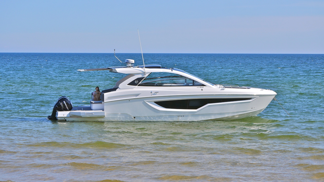 cruisers yachts 42 gls for sale